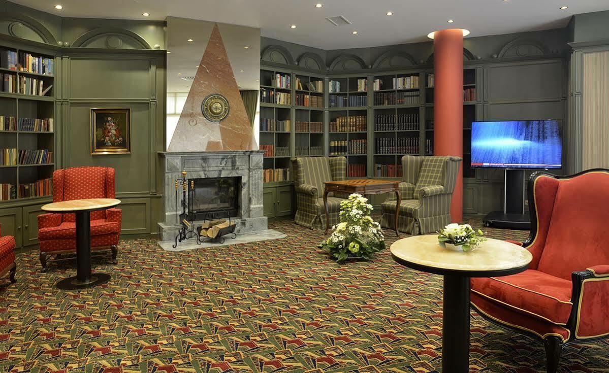 Savoy Hotel 4*